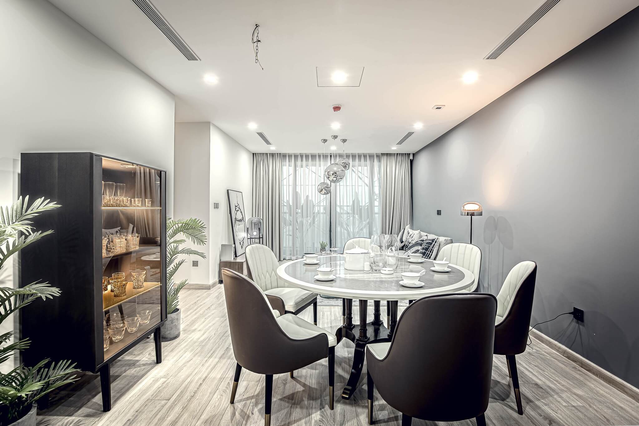 Có nên mua căn hộ 3 ngủ tại The Queen 360 Giải Phóng?