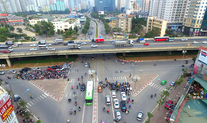 Ngã tư Tố Hữu Khuất Duy Tiến